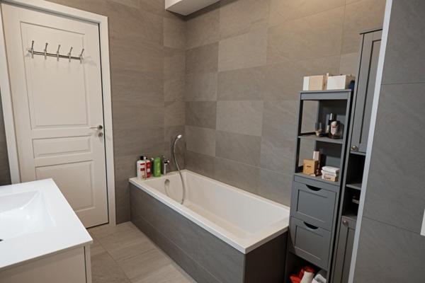 Maison à Évian-les-Bains, 74500 - 4 pièces 111m²