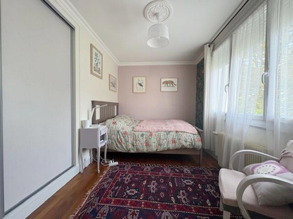 Maison 6 pièce(s) 4 chambre(s) 157 m²