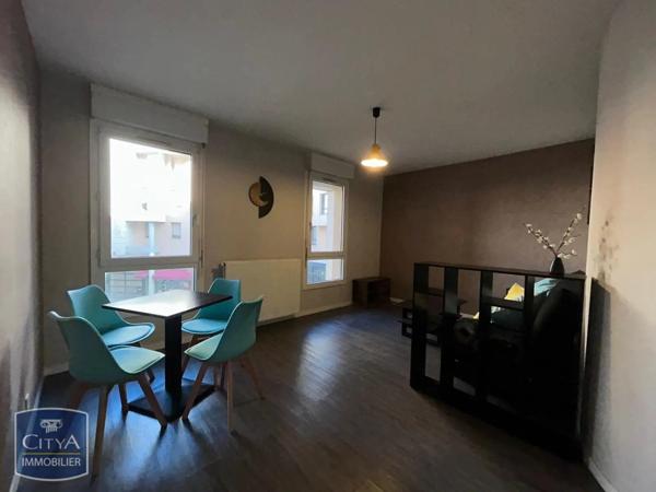 Appartement à louer 2 pièces 55.71m² Châteauroux (36000)