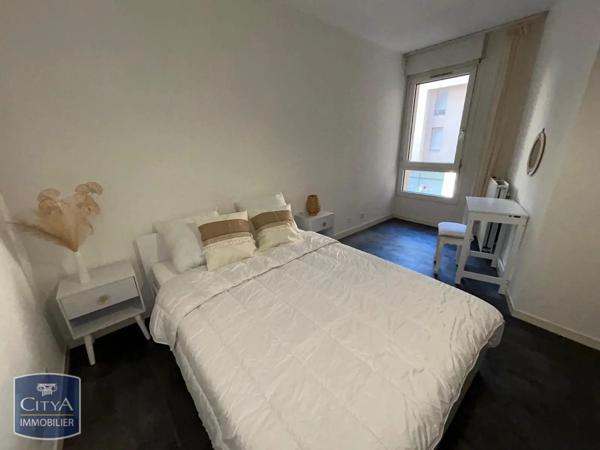 Appartement à louer 2 pièces 55.71m² Châteauroux (36000)