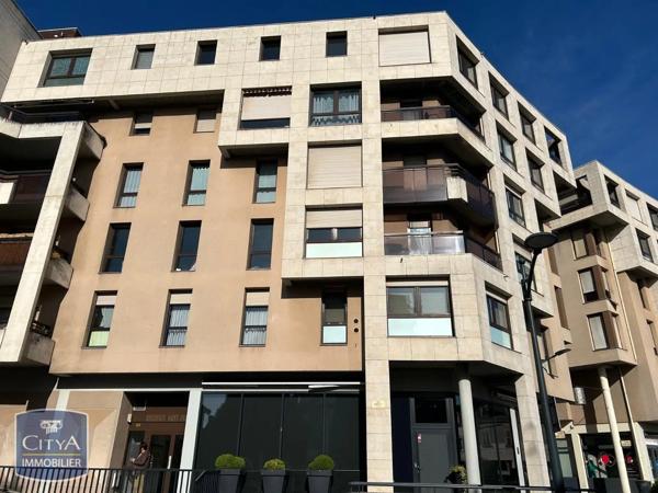 Appartement à louer 2 pièces 55.71m² Châteauroux (36000)