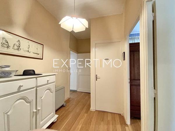 Moutiers-les-Mauxfaits (85540) Maison de caractère T7 de 145 m² au coeur du village. 4 chambres dont une de plain-pied. Grand terrain sans vi