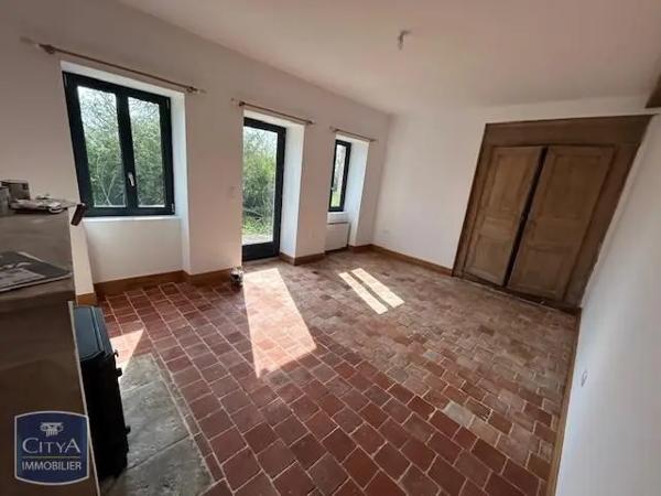 Maison à louer 3 pièces 88.27m² Avord (18520)