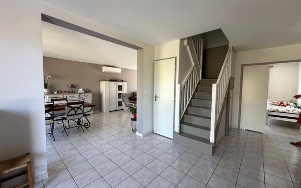 Maison à vendre    6 pièces •  Caissargues