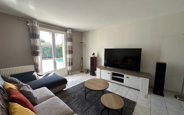 Maison à vendre    6 pièces •  Caissargues