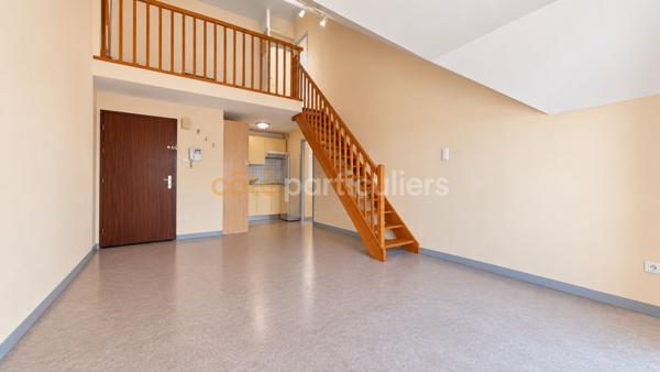 Vente
                Appartement52,52 m² - 3 Pièces -
                    LA ROCHE SUR YON (85000)