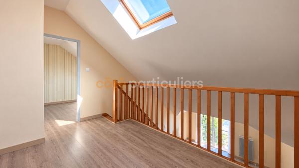 Vente
                Appartement52,52 m² - 3 Pièces -
                    LA ROCHE SUR YON (85000)