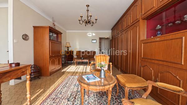 Vente
                Appartement73 m² - 2 Pièces -
                    LES SABLES D OLONNE (85100)