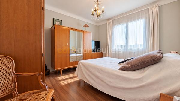 Vente
                Appartement73 m² - 2 Pièces -
                    LES SABLES D OLONNE (85100)