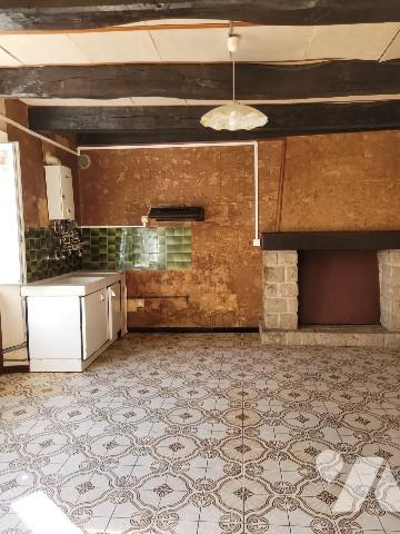 Maison en pierre et dépendances