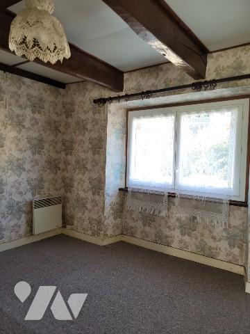 Maison en pierre et dépendances