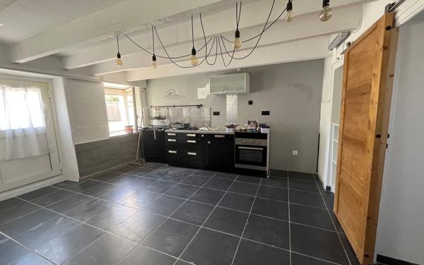 Maison à vendre    1 pièce • 56 m2 Maël-Carhaix