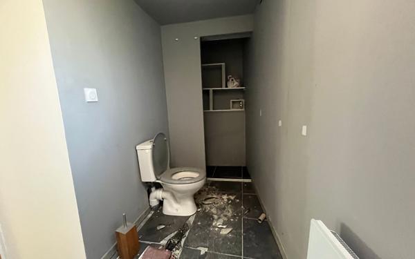 Maison à vendre    1 pièce • 56 m2 Maël-Carhaix