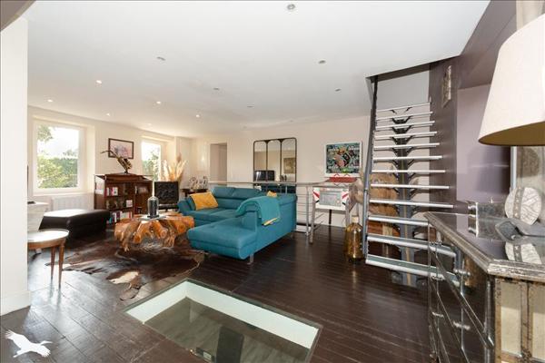 Maison à vendre |  Prignac-et-Marcamps |  9 pièces | 205 m²