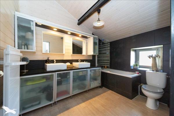 Maison à vendre |  Prignac-et-Marcamps |  9 pièces | 205 m²