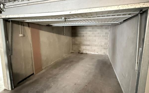 Appartement à vendre    4 pièces • 76 m2 Frontignan