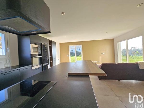 Maison à vendre 4 pièces 99 m² Sérénac