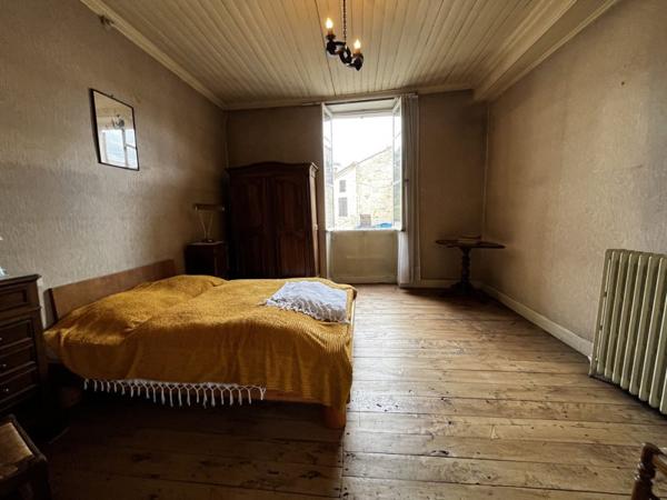 Maison à vendre |  Fumel |  9 pièces | 217 m²