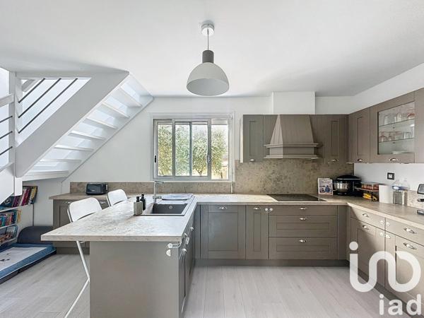 Maison traditionnelle 6 pièces de 140 m² à Benquet (40280)