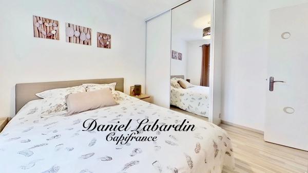 PLAIN PIED - 3 CHAMBRES - Garage - Jardin