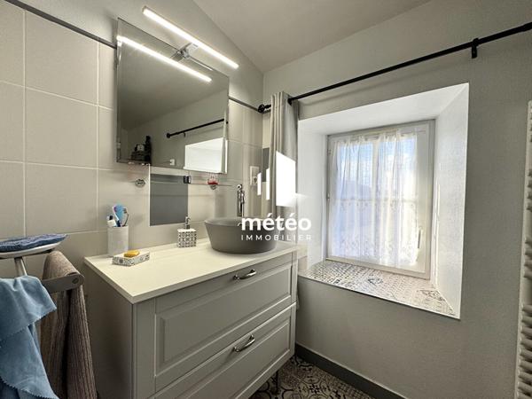 Maison en pierre de 226m² Luçon 4 chambres