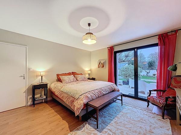 Maison 11 pièce(s) 203 m2