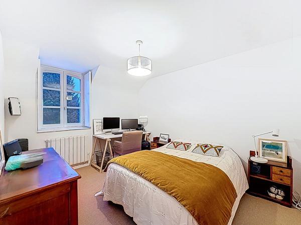 Maison 11 pièce(s) 203 m2