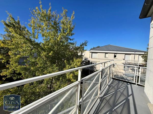 Appartement à louer 2 pièces 55.08m² La Ville-aux-Dames (37700)