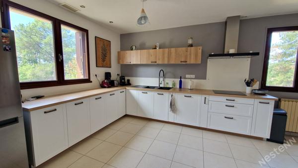Volumes, espace & grand terrain aux portes de Bergerac