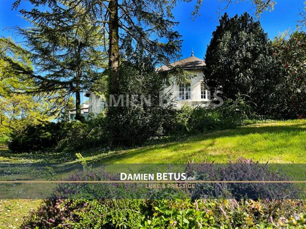 Maison à vendre 8 pièces COEX (85), charme, jardin, double garage