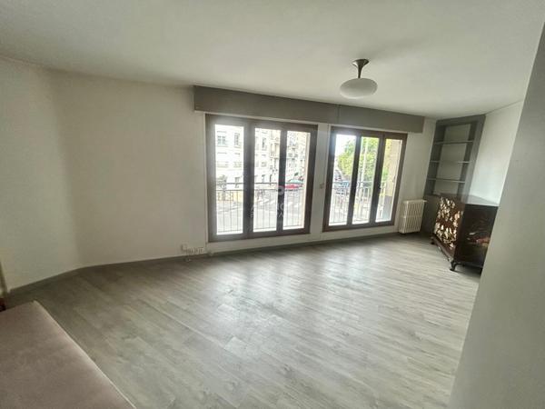 Appartement Poissy 2 pièce(s) 43.32 m2 €179 000 ** - Référence 8995