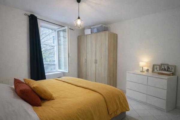 MAISON DE VILLAGE  SÉPARE EN 2 APPARTEMENT  (34)