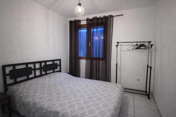 MAISON DE VILLAGE  SÉPARE EN 2 APPARTEMENT  (34)