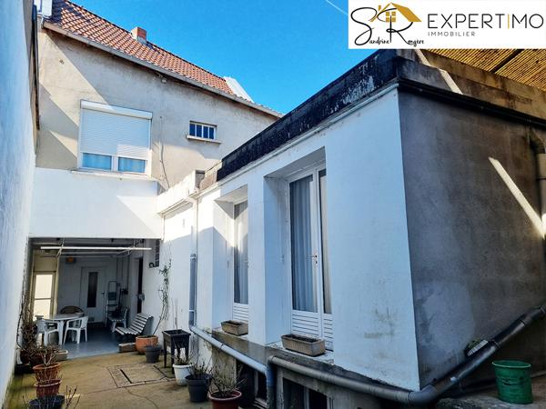 Saint-Éloy-les-Mines (63700) Très grande maison d’habitation de 228 m² avec terrain attenant de 749 m²