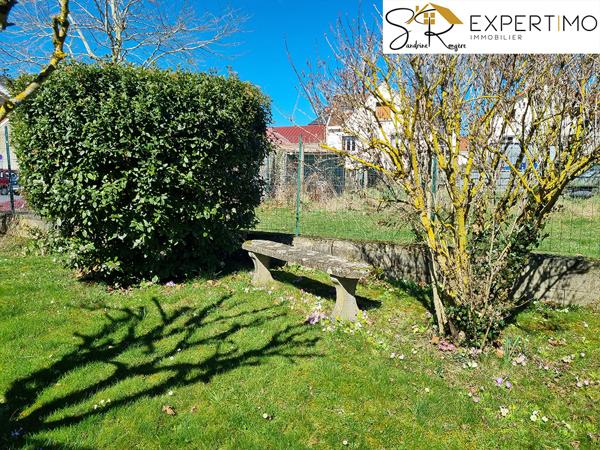 Saint-Éloy-les-Mines (63700) Très grande maison d’habitation de 228 m² avec terrain attenant de 749 m²