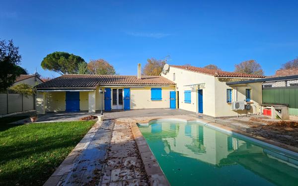 Maison à vendre    6 pièces • 140 m2 Saint-Zacharie