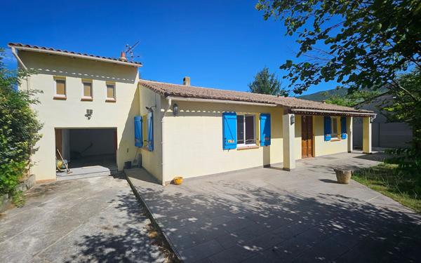 Maison à vendre    6 pièces • 140 m2 Saint-Zacharie