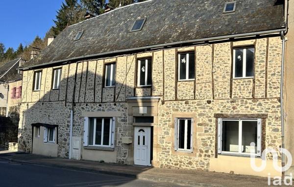 Maison traditionnelle 6 pièces de 160 m² à Forgès (19380)