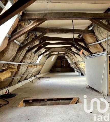 Maison traditionnelle 6 pièces de 160 m² à Forgès (19380)