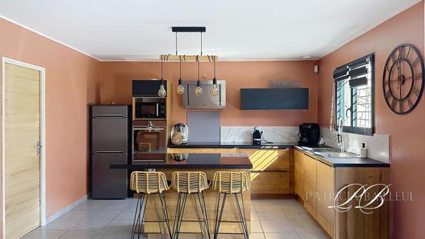 Maison de 90 m2 plain-pied  avec Garage sur un terrain de 300 m2