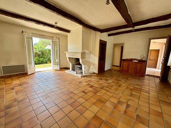 Maison de plain pied au calme total avec piscine