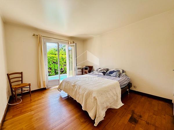 Maison de plain pied au calme total avec piscine