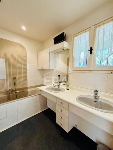 Maison de plain pied au calme total avec piscine