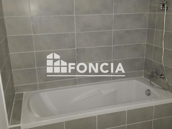 Location Appartement 3 pièces 62.84 m² - AVENUE GABRIEL BARBAROUX Le Luc 83340