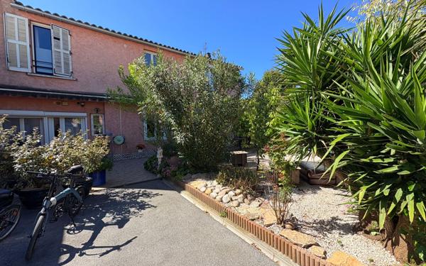 Appartement à vendre    7 pièces • 168 m2 La Garde