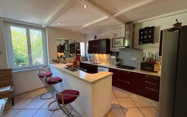 Appartement à vendre    7 pièces • 168 m2 La Garde