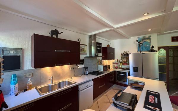 Appartement à vendre    7 pièces • 168 m2 La Garde