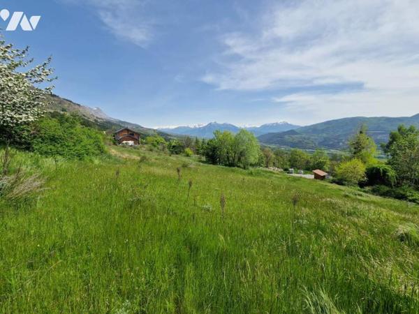 Beau terrain à bâtir avec vue