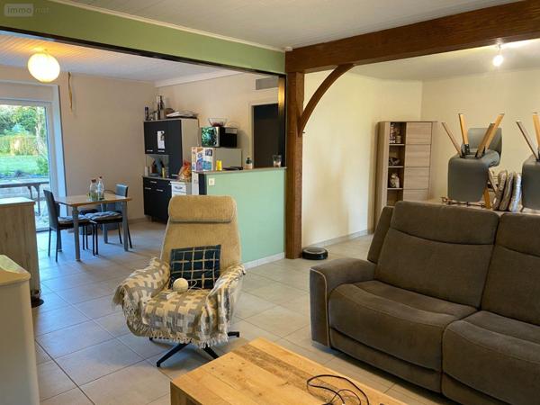 Maison de ville à louer à Val-d'Izé en Ille-et-Vilaine (35450), ref : 35131-952723