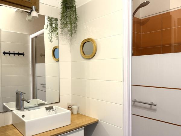 Situation exceptionnelle en coeur de ville.